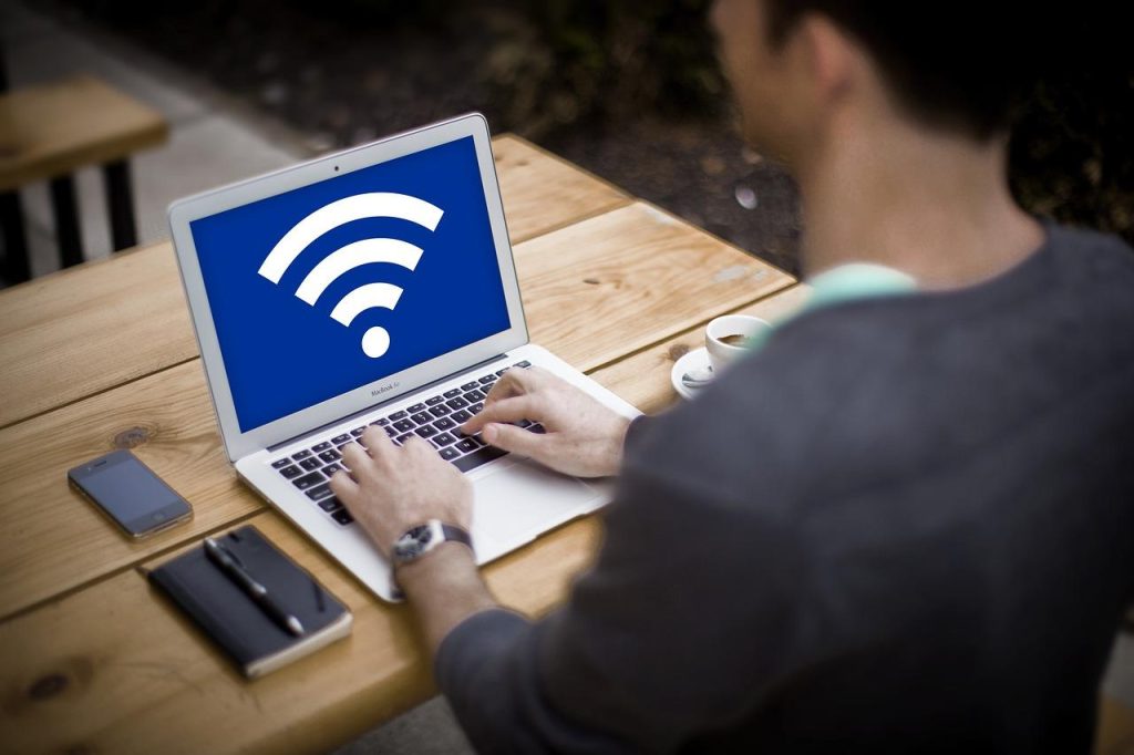 Grafische weergave van de 5 stappen naar een flexibele netwerkoplossing voor bedrijven
