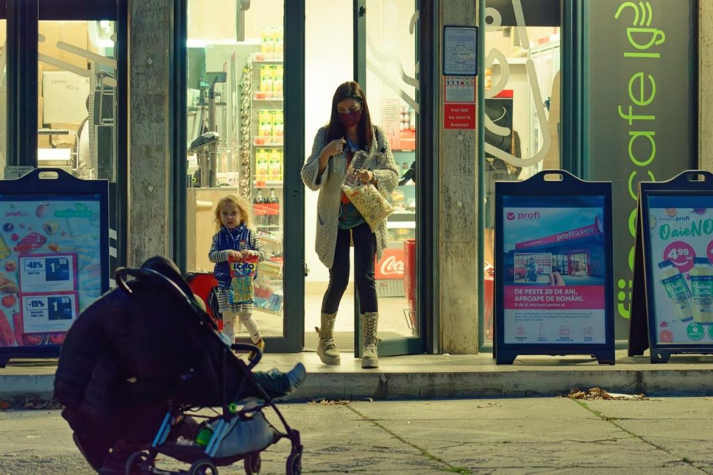 Avondwinkel in Hengelo met breed assortiment aan verse producten en boodschappen voor avondelijke behoeften