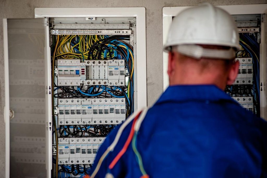 Elektricien voert betrouwbare elektrische diensten uit in Oldenzaal voor veilige huisinstallaties