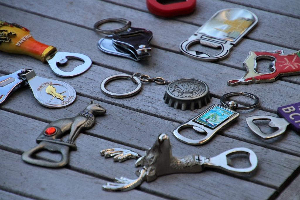 Bieropeners bedrukken als relatiegeschenk met logo en bedrijfsnaam voor effectieve merkpromotie