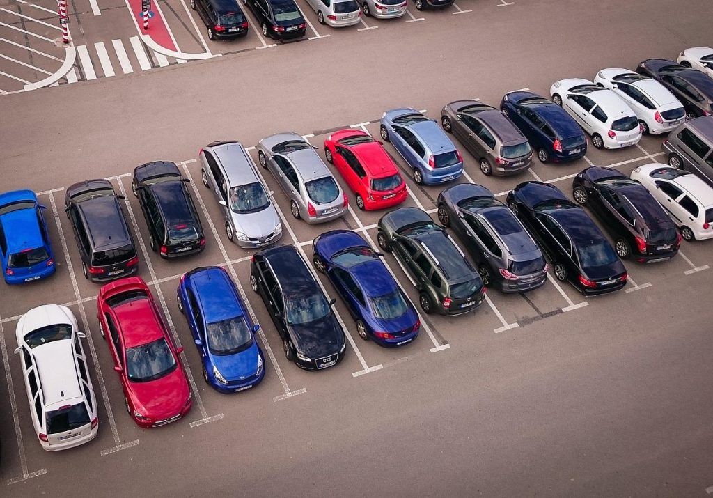 Zakelijk parkeren Schiphol service van Xclusive Parking met flexibele reserveringen voor zakenreizigers